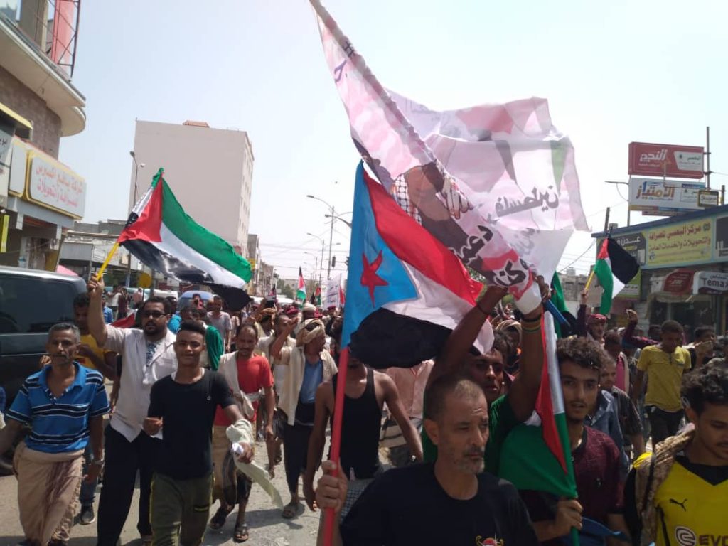 نصرة لفلسطين ورفضاً للتطبيع مع الكيان الصهيوني  .. قوى الحراك الجنوبي تصدر بياناً هاماً