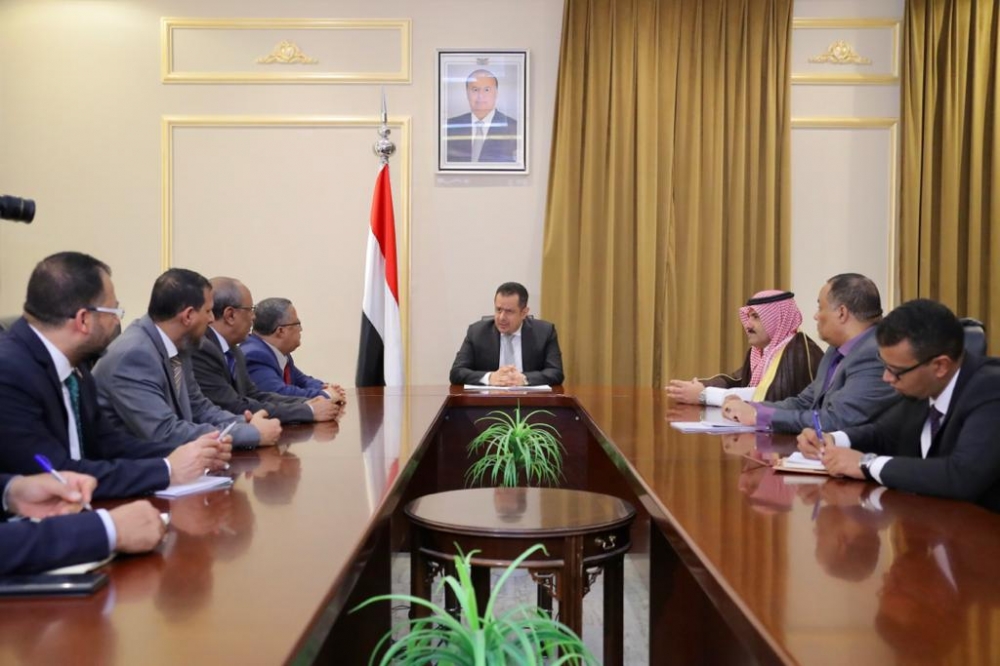 “الانتقالي” يتراجع ضمنيا عن تعليق مشاركته في مشاورات اتفاق الرياض