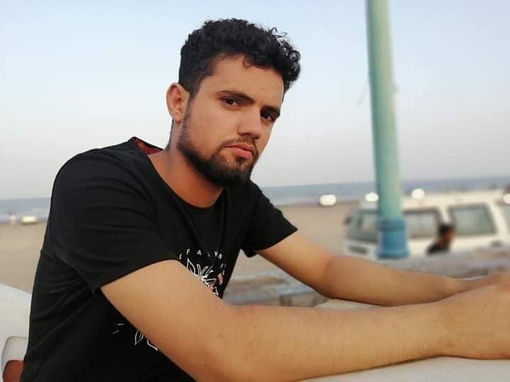 كاتب يمني: هذا الحزب في تعز “داعشي” بامتياز