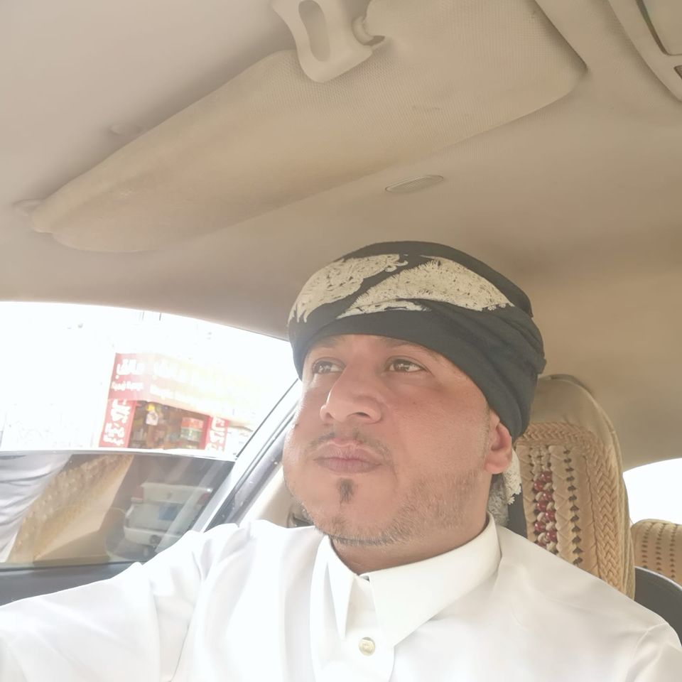 صنعاء: تفاصيل فضيحة مالك صالة أفراح على الهواء مباشرة