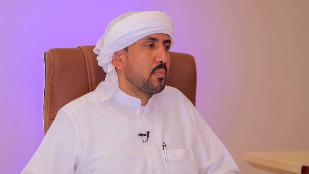 المهرة : الشيخ قمصيت يستنكر الهجوم غير المبرر على سلطنة عُمان