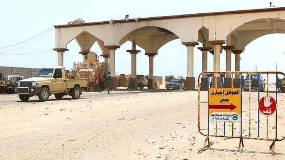 الانتقالي ينفي منع قواته مرور جرحى تعز عبر عدن