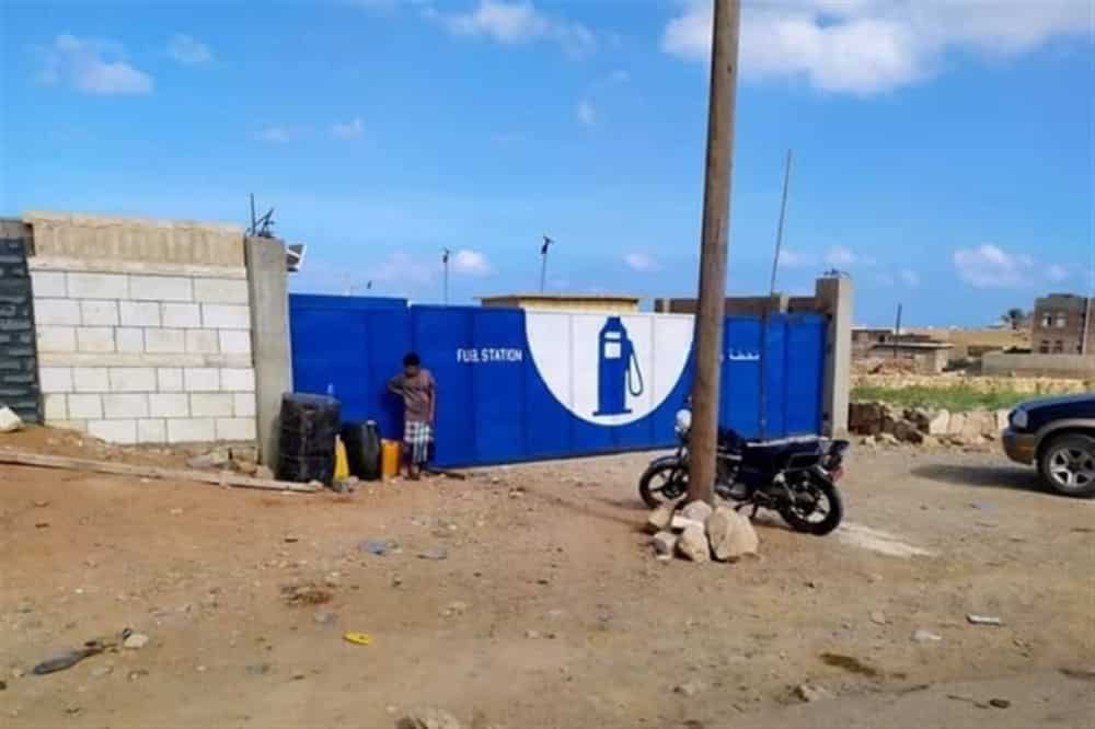 الانتقالي يغلق محطات الوقود تمهيدا لإعلان جرعة جديدة