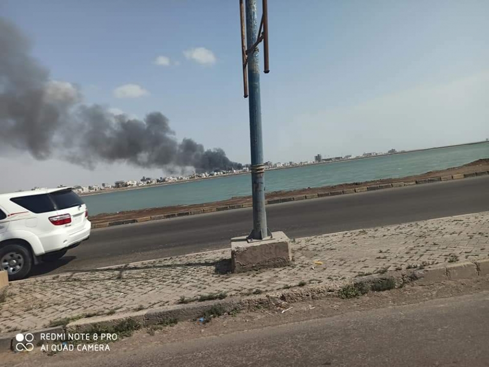 اندلاع حريق في محطة وقود بعدن