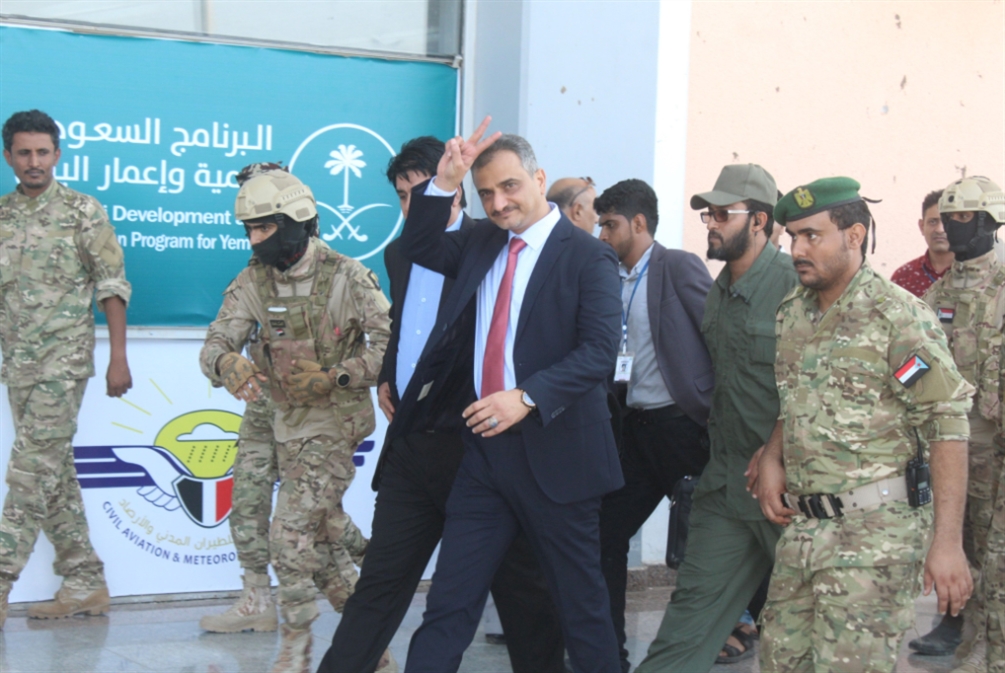 لملس يغادر عدن في أول رحلاته الخارجية