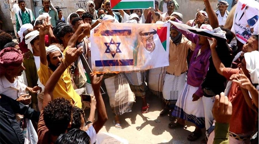 بعد دعوات التطبيع التي أرسلها الزبيدي… هل يقبل الإنتقالي بسفيراً يهودياً من صعدة؟