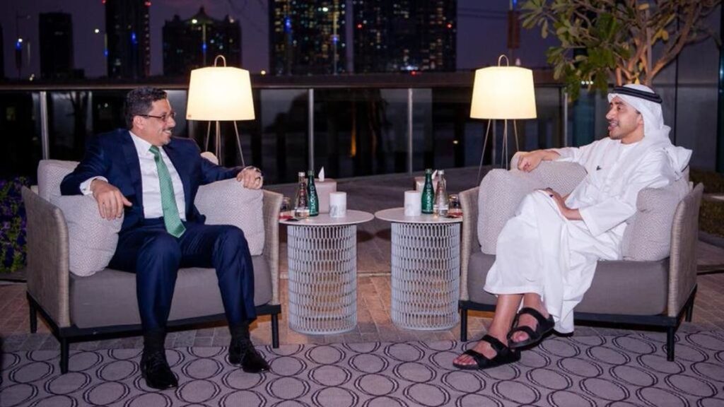 فتح صفحة جديدة في العلاقات بين “الشرعية” و”الإمارات” وهذا المتضرر الذي سيدفع الثمن