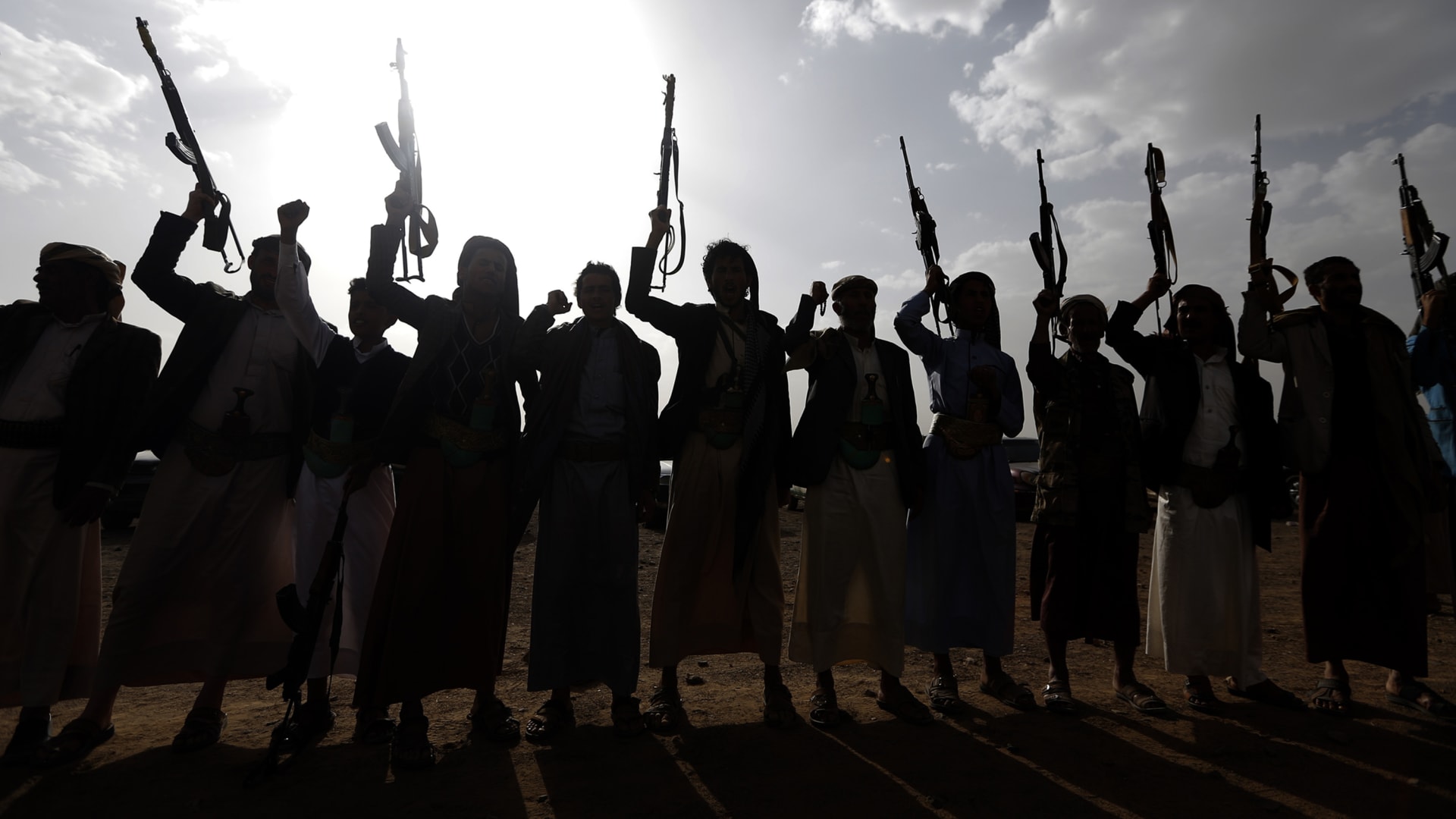 عن المبادرة السعودية: بارقة أمل أم أنها ولدت ميّتة.. وماذا يعني ترحيب الكويت بها وعرض قطر احتضان المباحثات؟