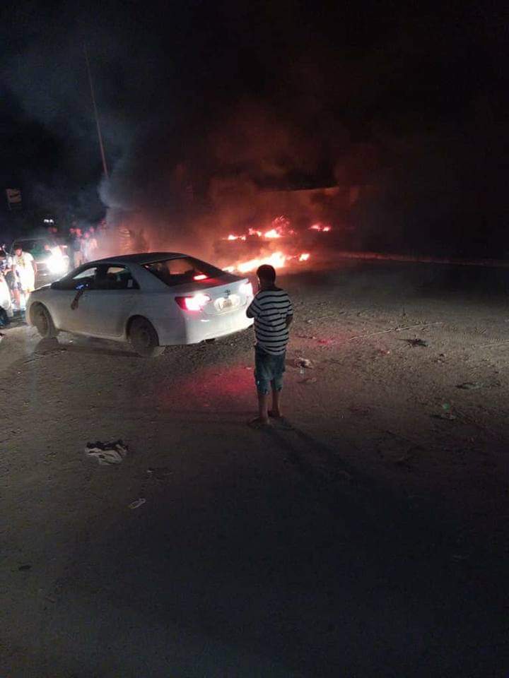 عدن تشهد ثورة جياع وسط تجاهل من حكومة الرياض ” صور”