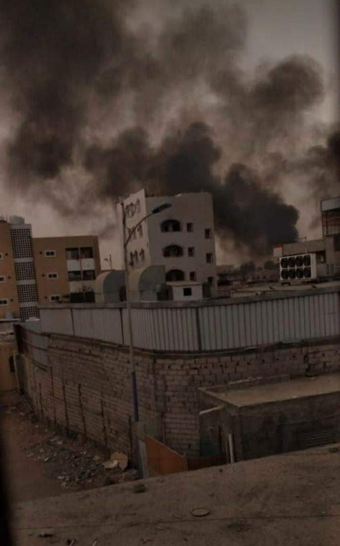 شيخ قبلي وقيادي في “الشرعية” يتوعد قوات “الانتقالي” خارج عدن