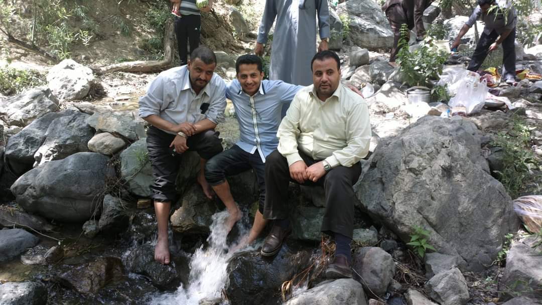 البخيتي ينشر صورا له مع رئيس المجلس السياسي الأعلى للحوثيين في إيران