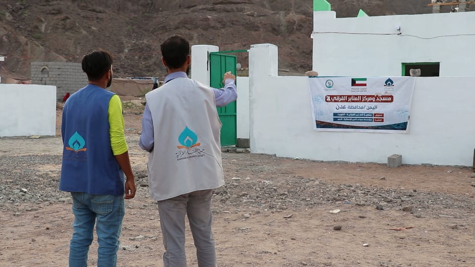 الجمعية الكويتية للإغاثة تمول أعمال مشروع تأهيل مياه شقرة بأبين