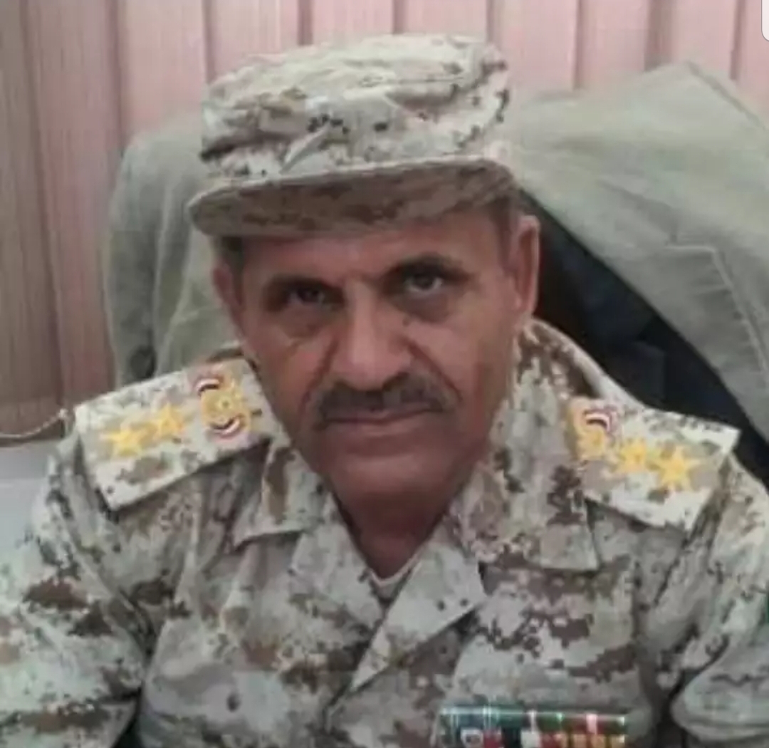 قيادي بارز في الجيش يعرض أعضاء من جسمه للبيع من أجل تأمين احتياجات اسرته