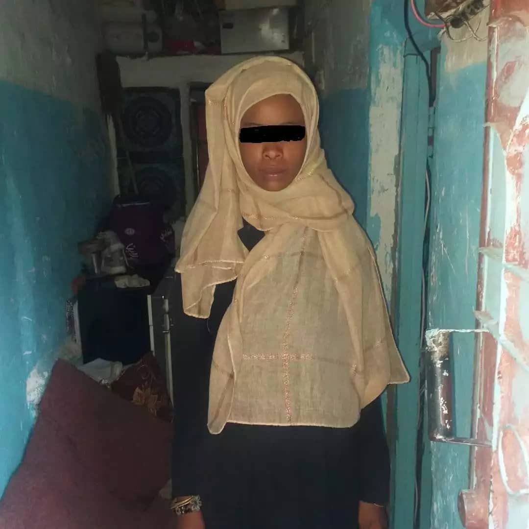 قاموا بتهديد أهلها بالقوة للتنازل .. تفاصيل جريمة اغتصاب تهز اليمن والتقرير الطبي يؤكد تمزيق بكارة الفتاة ” تفاصيل ووثائق “