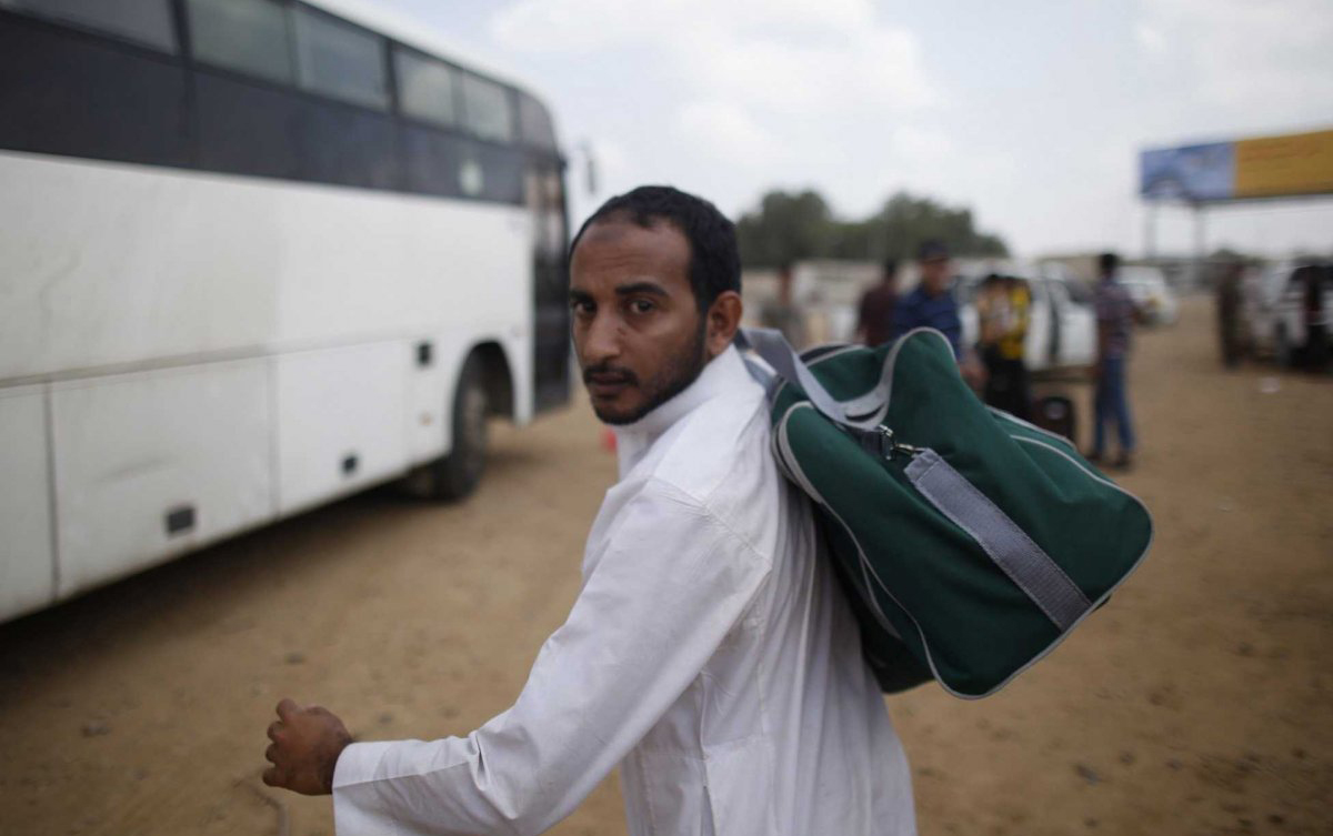 على طريقة “حرب الخليج الثانية ” .. السعودية تتخذ قراراً بترحيل آلاف اليمنيين من أراضيها