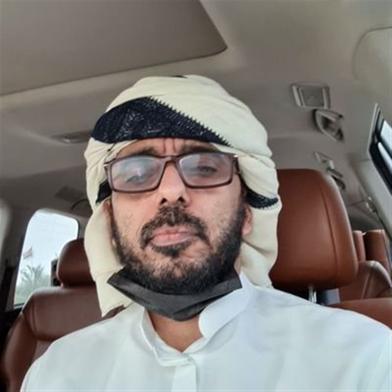 هكذا تتعامل القوات السعودية مع اليمنيين وهذا ما فعله ضابطان سعوديان مع وزير في حكومة الشرعية بالمهرة