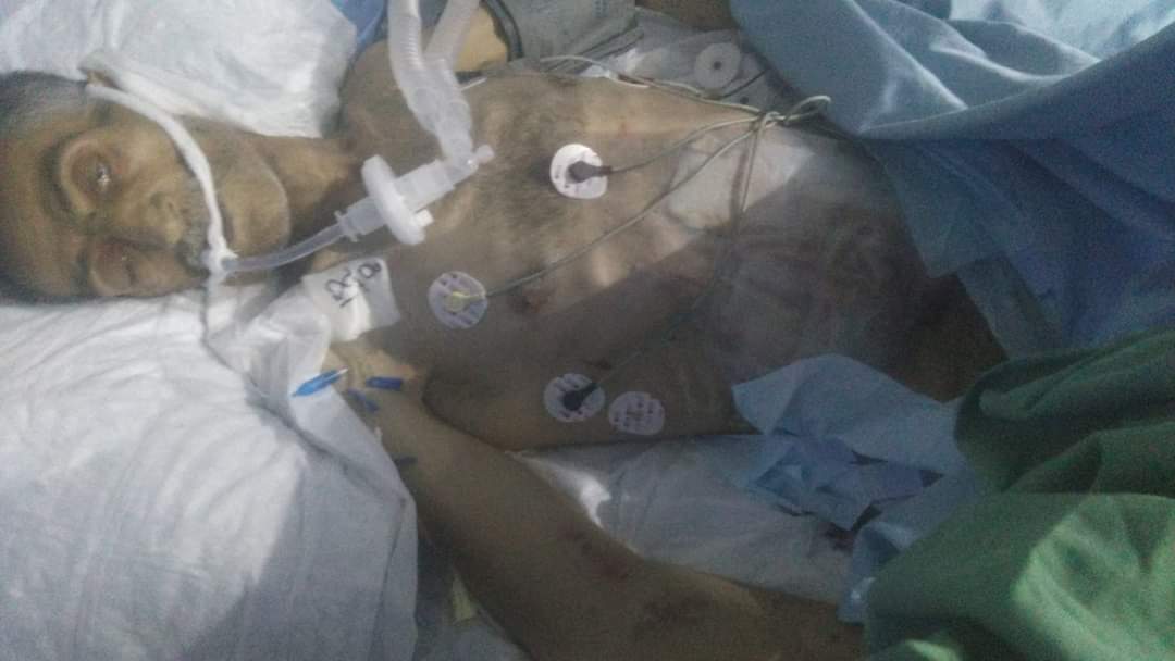 عاجل : مسلحون من بني حشيش يحاصرون أحد المستشفيات في صنعاء ويتهمونها بقتل أحد أبنائهم وإخراج محتويات بطنه “تفاصيل “