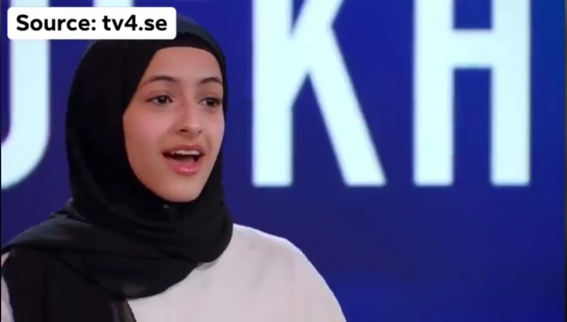 فتاة يمنية تبهر أوروبا بصوتها “فيديو “