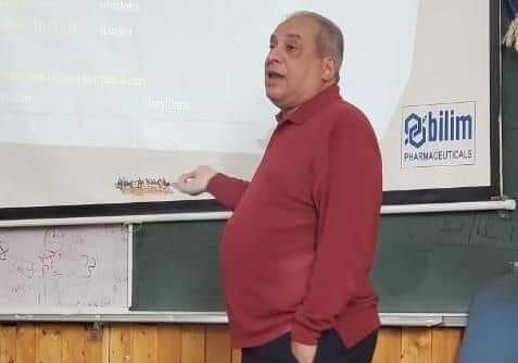 الإعلان عن وفاة أكاديمي بارز وطبيب مخضرم في العاصمة صنعاء “صورة “