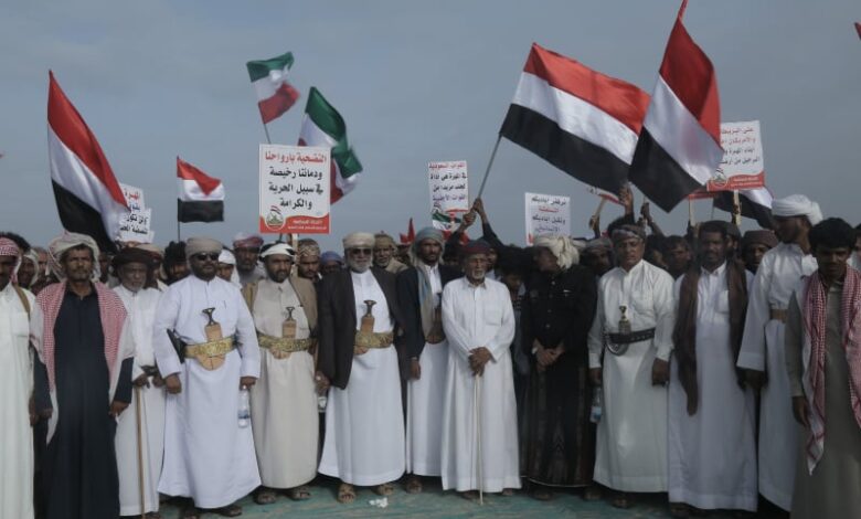 مهرجان جماهيري حاشد في المهرة للتنديد بالتواجد الأجنبي.. الحريزي يستلهم نضالات أكتوبر فهل سيشعل ثورة؟