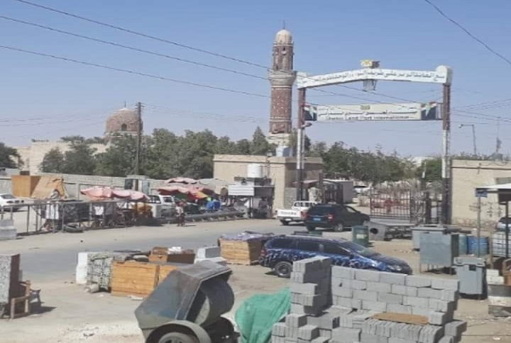 شلل تام يصيب منفذ شحن عقب إضراب التجار والمستوردين