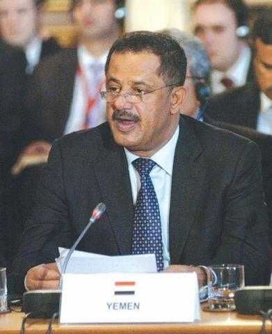 مابين دول رافضة ومؤيدة .. هذا هو موقف الشرعية من تقرير لجنة الخبراء بلسان الغائب الحاضر “مجور “