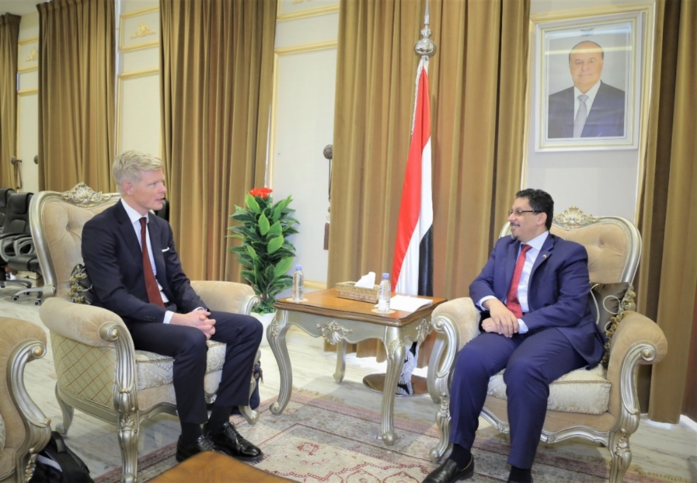 تفاصيل أول لقاء بين الشرعية والمبعوث الأممي غروندبيرغ قبل اختتام زيارته إلى الرياض
