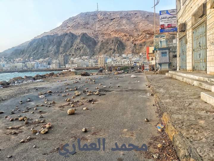 شاهد فيديو للمظاهرات الحاشدة في مدينة المكلا