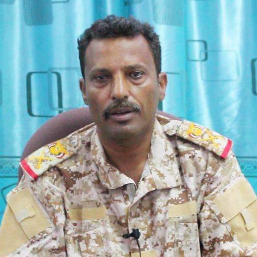 مسؤول في الشرعية يصاب بانتكاسة صحية خلال اجتماع رسمي