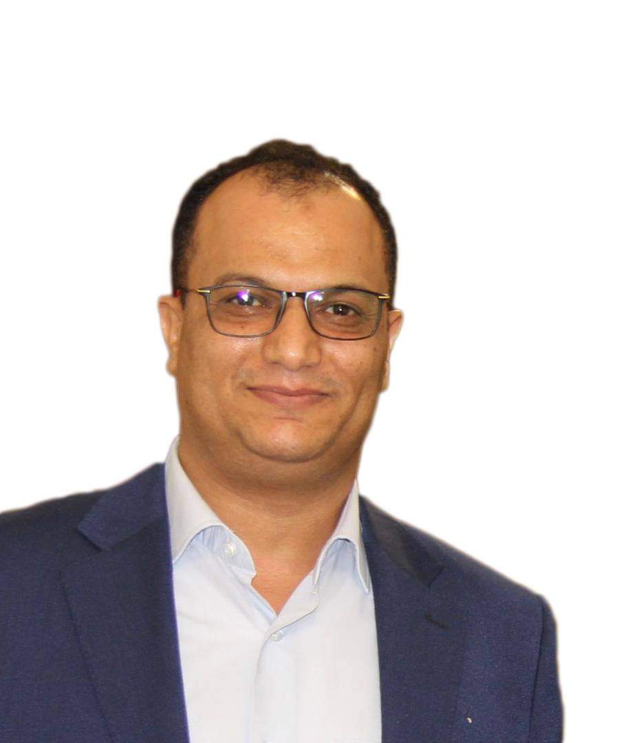 قيادي حوثي بارز : “جمهورية ومن قرح يقرح “