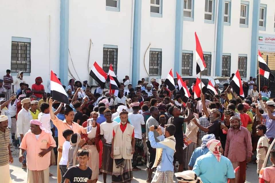 الإنتقالي يصدر قرارا بشرعنة الإحتلال في المحافظات الجنوبية ” وثيقة “