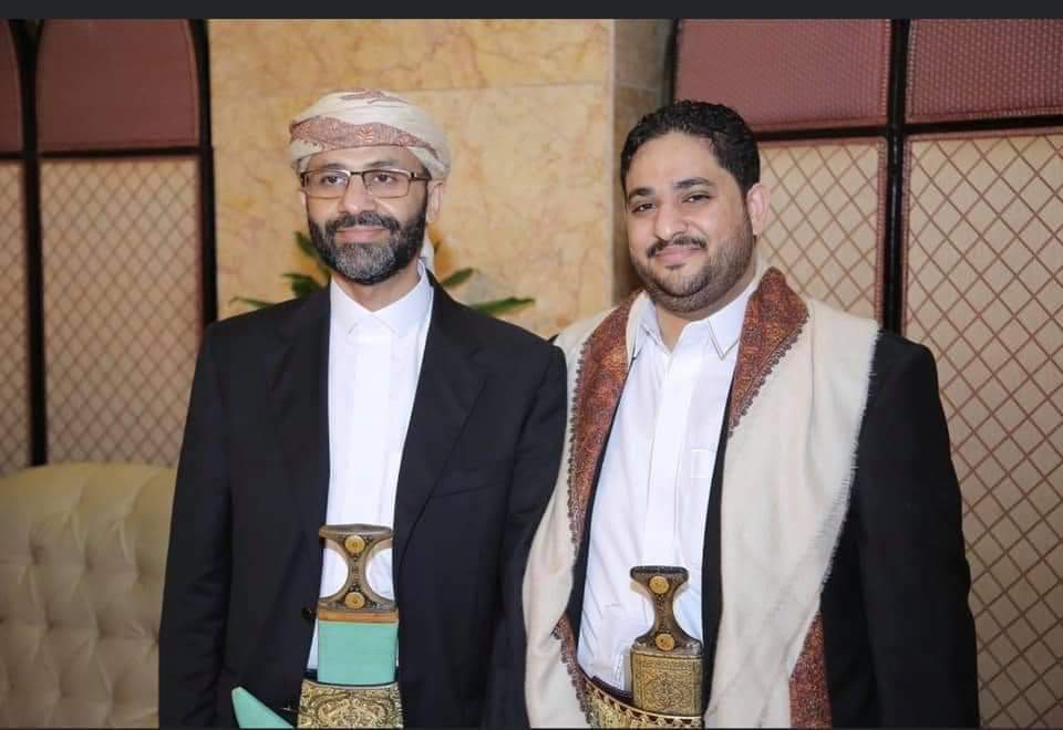 وفاة نجل البرلماني والشيخ القبلي البارز الأحمر