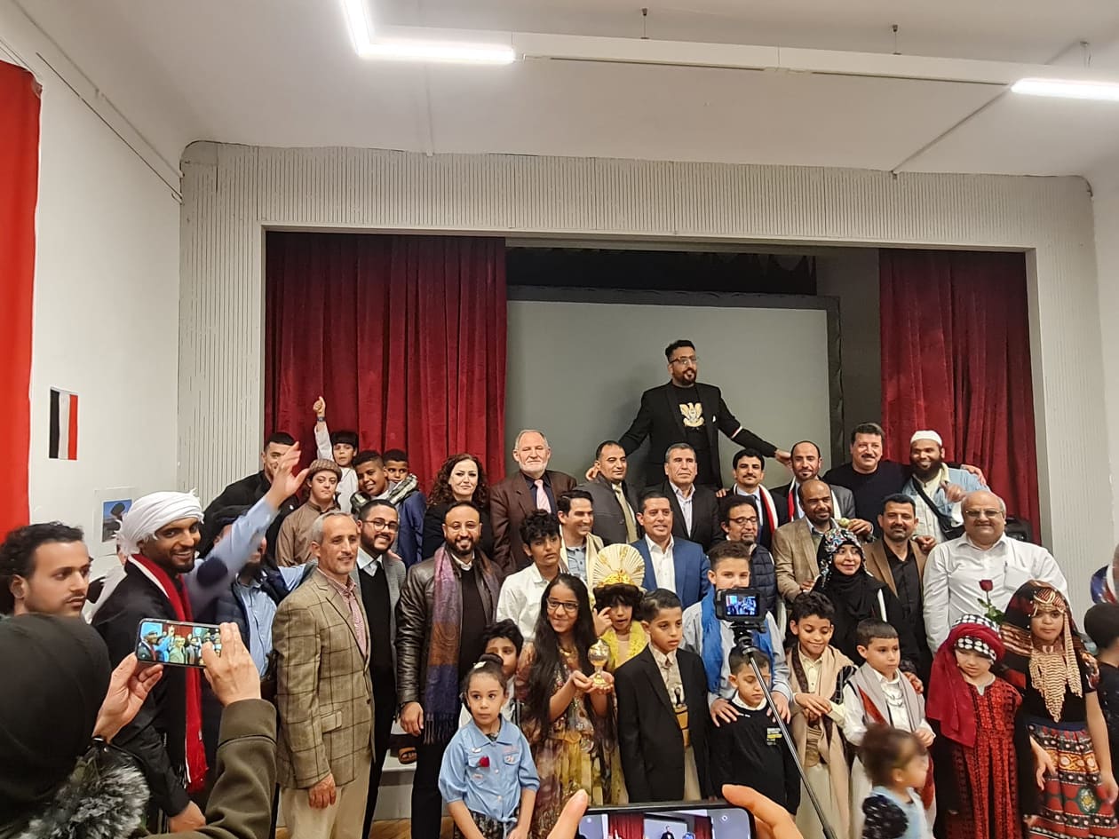 في النمسا.. اليمن يحيي حفلاً ثقافياً وفنياً بمناسبة ذكرى ثورتي سبتمبر وأكتوبر.. والهمداني: عازمون على تقديم الدعم لأبناء الجالية