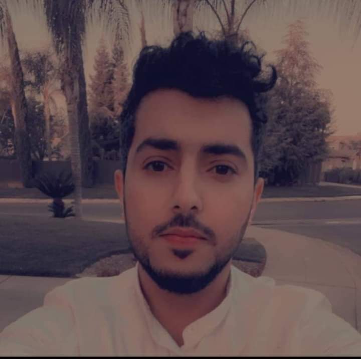 ناشطون ينشرون أخبارا عن وفاة والدة عبدالملك السنباني .. ماهي الحقيقة ؟!