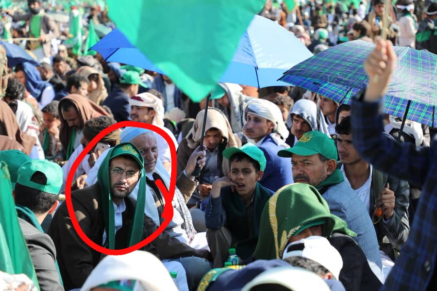 أول ظهور ” غير رسمي ” لقائد عسكري حوثي وسط حشود السبعين بالعاصمة صنعاء