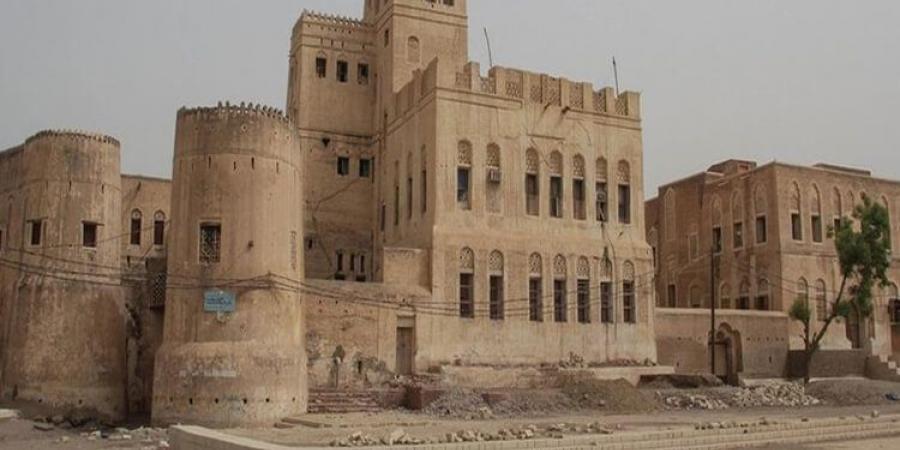بيان رسمي من الحوثيين عقب اتهامهم بمصادرة محتويات مكتبة زبيد