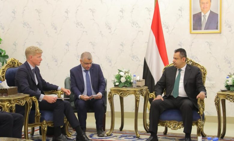 هذا ما دار بين المبعوث الأممي والمسؤولين في عدن.. والكشف عن المحافظة القادمة التي سيزورها كأول مبعوث يصلها منذ بدء الحرب