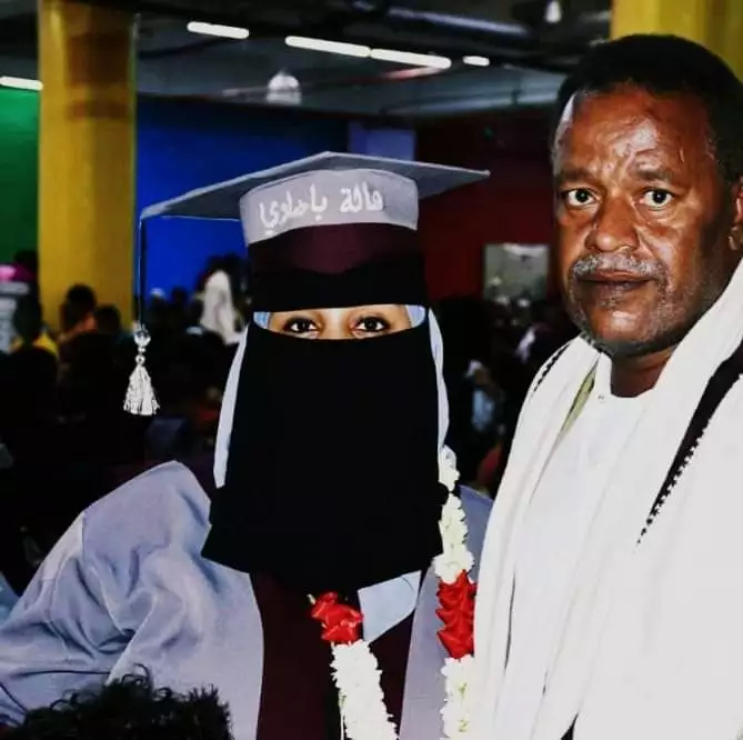 تعرف على أول صحفية شابة تعتقل في سجون الاستخبارات العسكرية في حضرموت (صورة)
