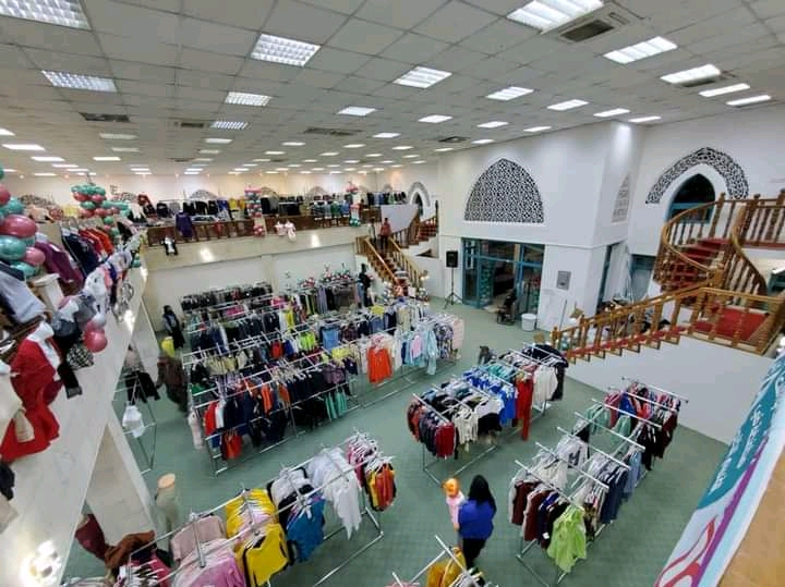 “بيت الثقافة” بصنعاء يتحول الى معرض للملابس النسائية