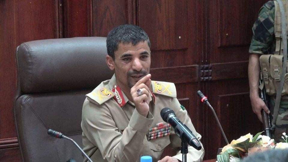 أول تعليق من القيادي الحوثي البارز ” أبو علي الحاكم ” على استيلائهم على السفينة الإماراتية ” روابي “