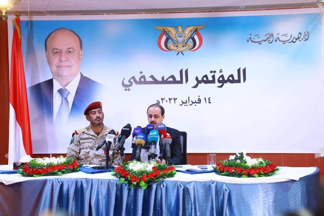 الزمن يتوقف عند الفريق بن عزيز .. وعد بحماية الحوثي فور دخول العاصمة صنعاء وسباحة عكس موجة السعودية والإمارات بشأن إيران  ” ماذا قال ؟! “