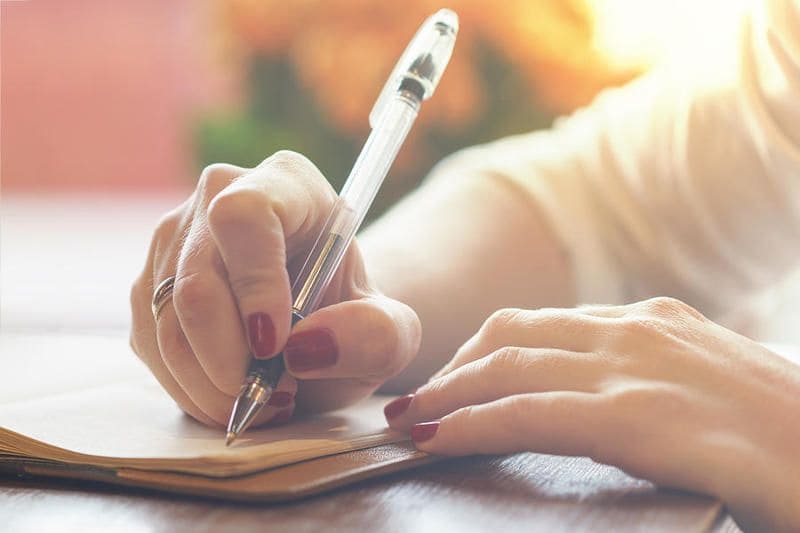 المرأة .. تمكين وقيادة وإنجاز بقلم| أنسام الفقيه