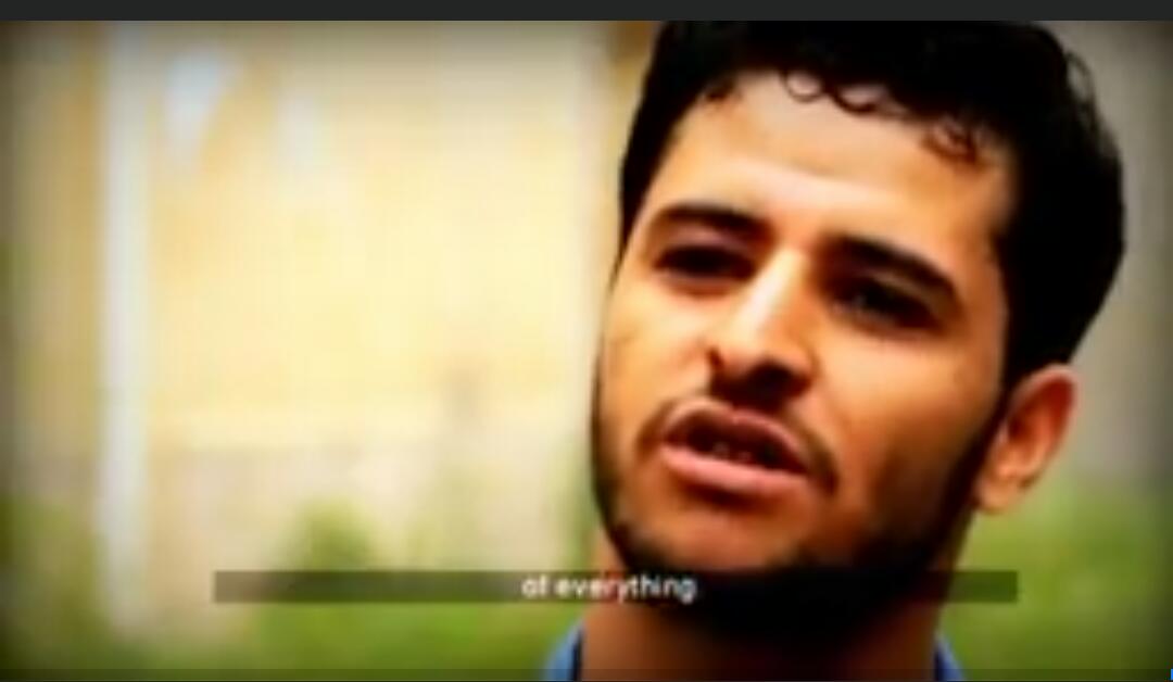 ثلاثة وعشرون عاما في سجن محافظة إب .. اعلامي يمني يحكي قصة طفل قضى حياته خلف القضبان “فيديو”