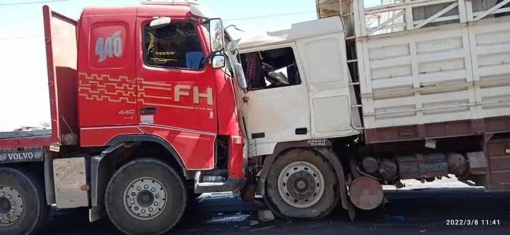 ثلاثة حوادث مرورية في الطريق الذي يحتاج تخصيص نشرة يومية من تكرار وقوعها “صور”