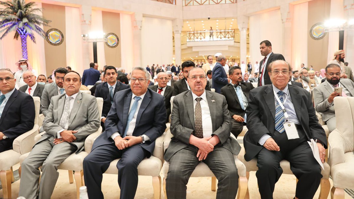 بن دغر يستبق نتائج مشاورات الرياض ويكشف أهم هدف سيتم تحقيقه