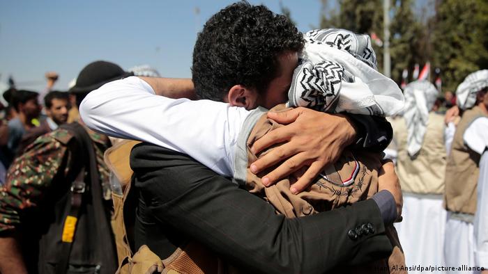 اليمن ـ هل يفضي اتفاق الهدنة إلى نهاية لمعاناة الأسرى وأهاليهم؟
