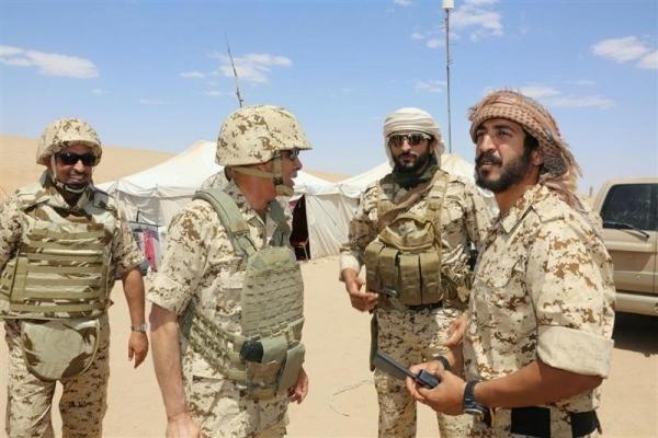 هكذا تعامل جندي يمني مع ضابط إماراتي أعتدى عليه بالسب والشتم في مطار عتق بشبوة