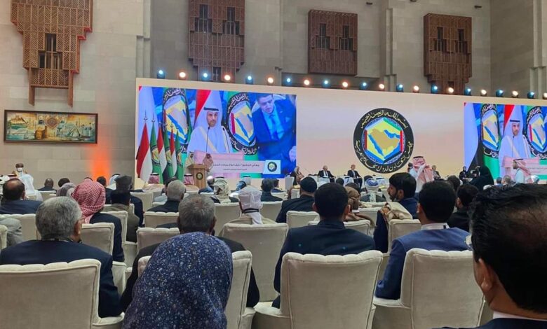 الكشف عن تحضيرات جارية لعودة مجلس القيادة الرئاسي والحكومة والبرلمان إلى العاصمة عدن