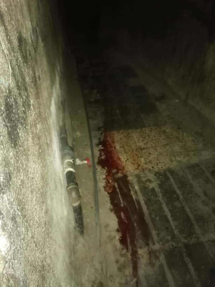 اصابة ٣ مصلين اثناء اقتحام قوات عسكرية ترتدي الأقنعة لأحد المساجد بعدن ” صور “