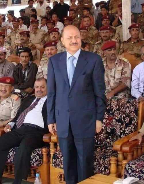 العليمي يصدر قراراً بإنشاء قوات جديدة ويعين قائداً لها 